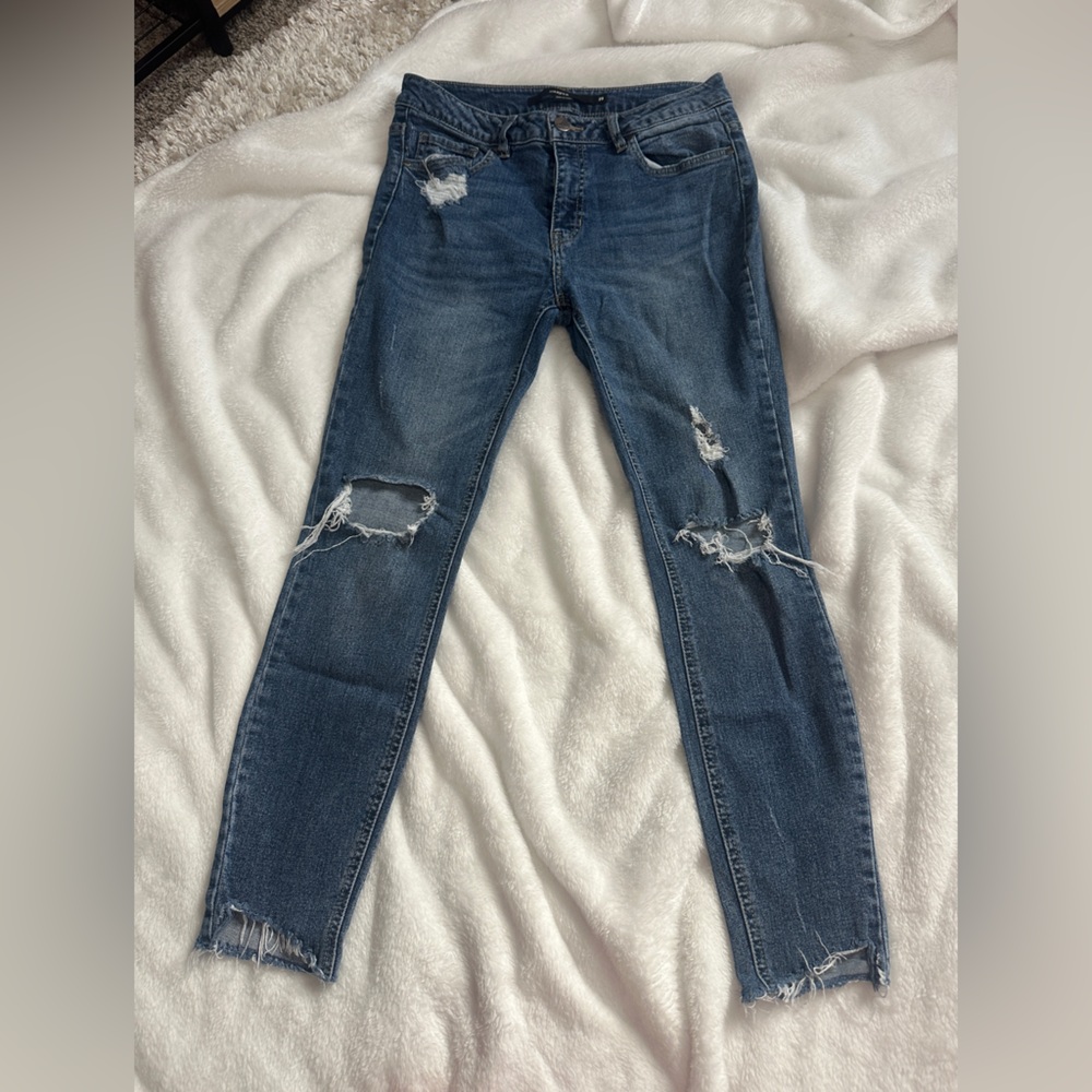 Harper Distressed Shark Bite Hem Crop Skinny Jeans Size 29